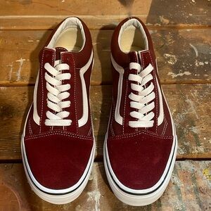 BRAND NEW Vans Old Skool